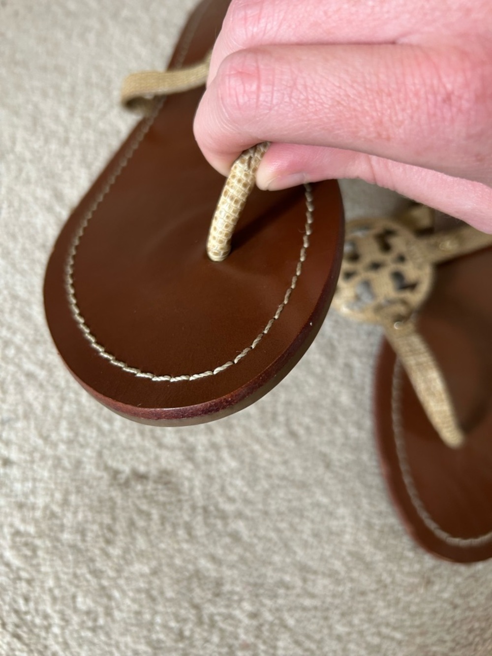 Tory Burch Snake Skin Brown Leather Size 9 Sandals with Logo Medallion - Picture 5 of 7